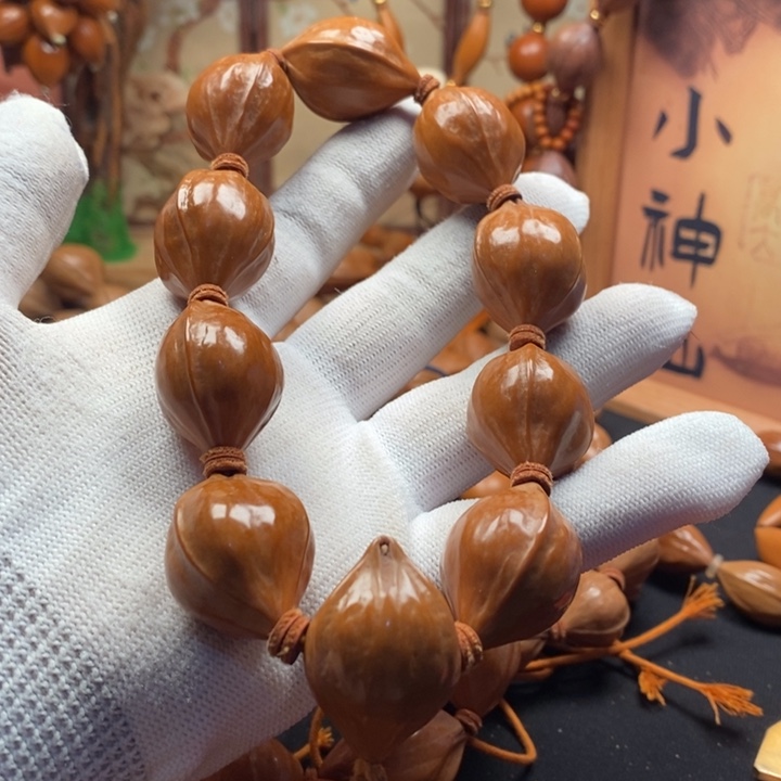 手串/手链橄榄核2.0三花铁盒
