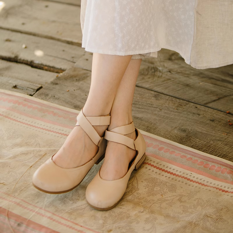 法式芭蕾舞鞋牛皮复古圆头绑带低跟粉色小皮鞋百搭单鞋G085