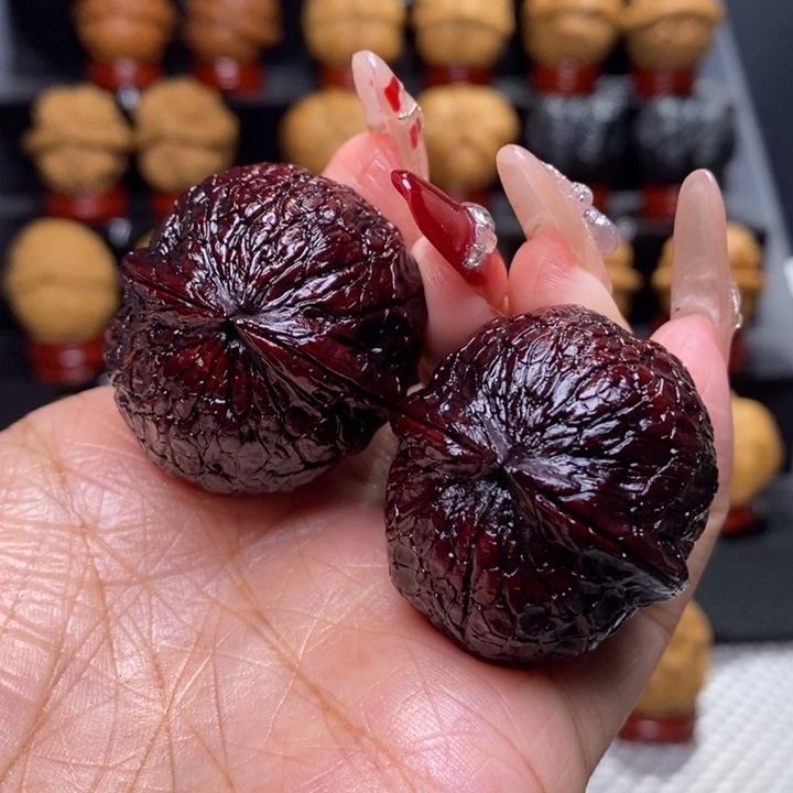 文玩核桃把件金丝绣球25号38尺