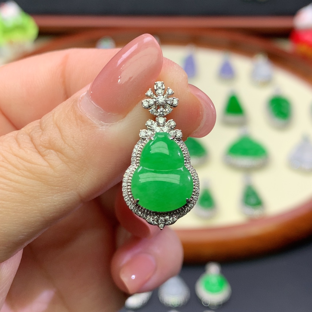 翡翠18K金镶嵌吊坠(不含链)