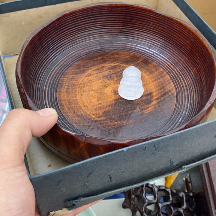 瓷片我哦哦哦哦哦哦哦哦哦哦