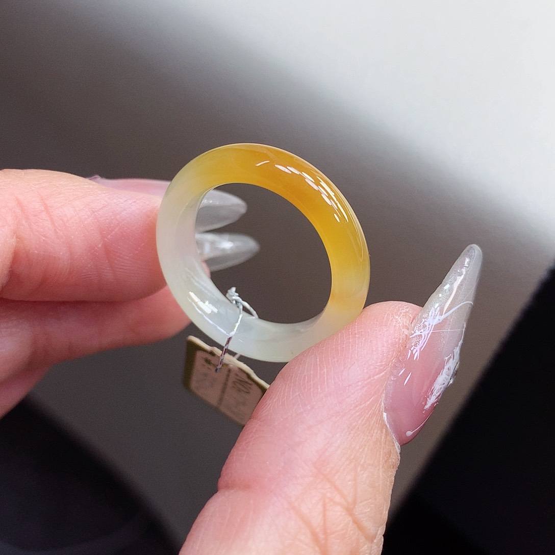 翡翠戒指未镶嵌17-18号