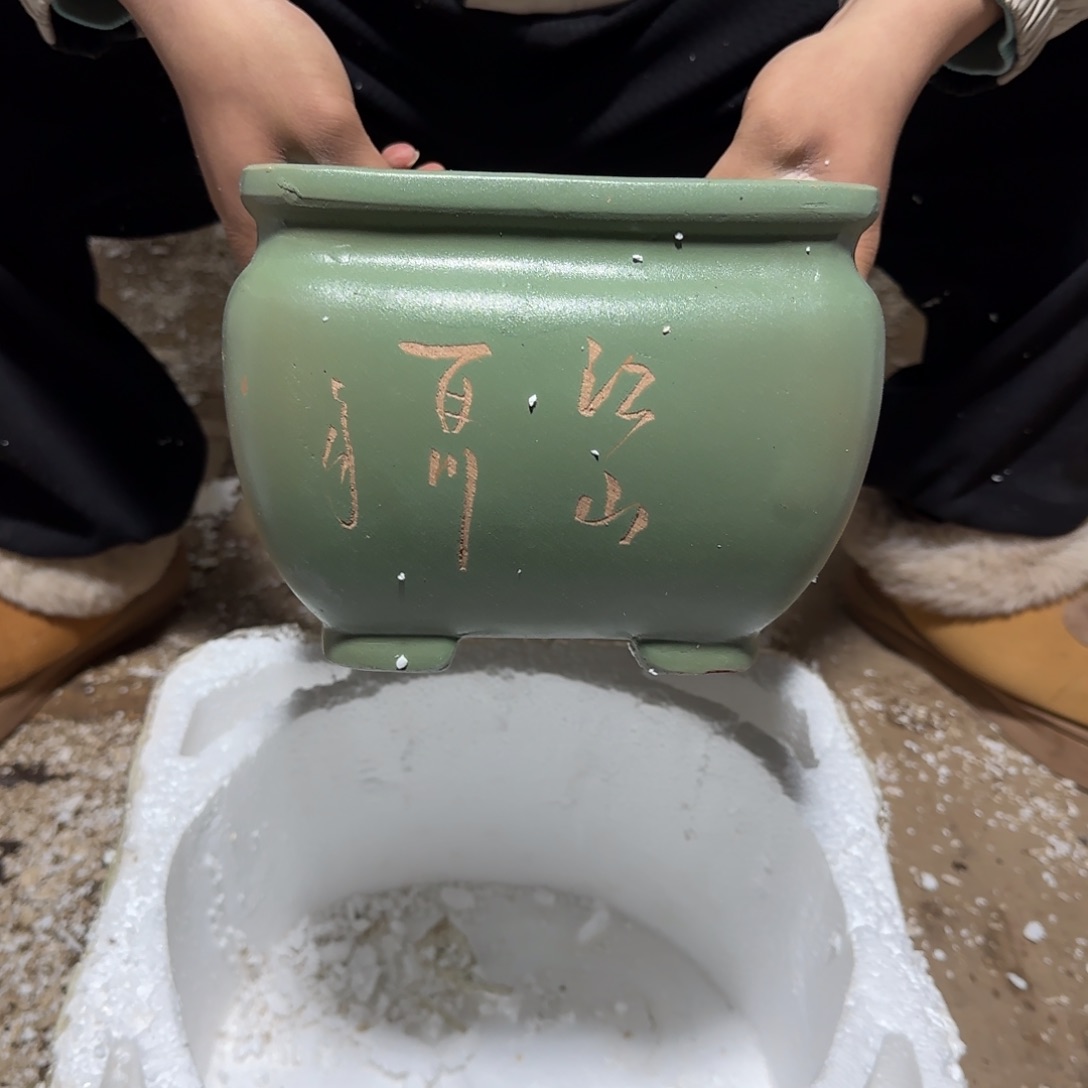 紫砂花盆口径和重量均为