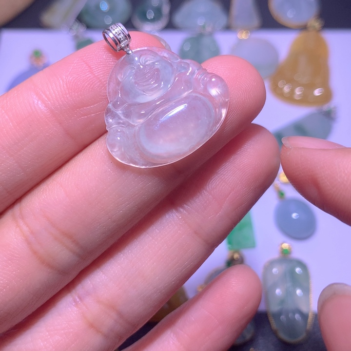 颈饰18K金镶嵌翡翠翡翠