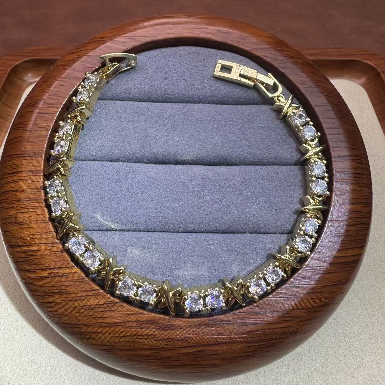 非金属珐琅手链 金色 贵妃花环手链 L7