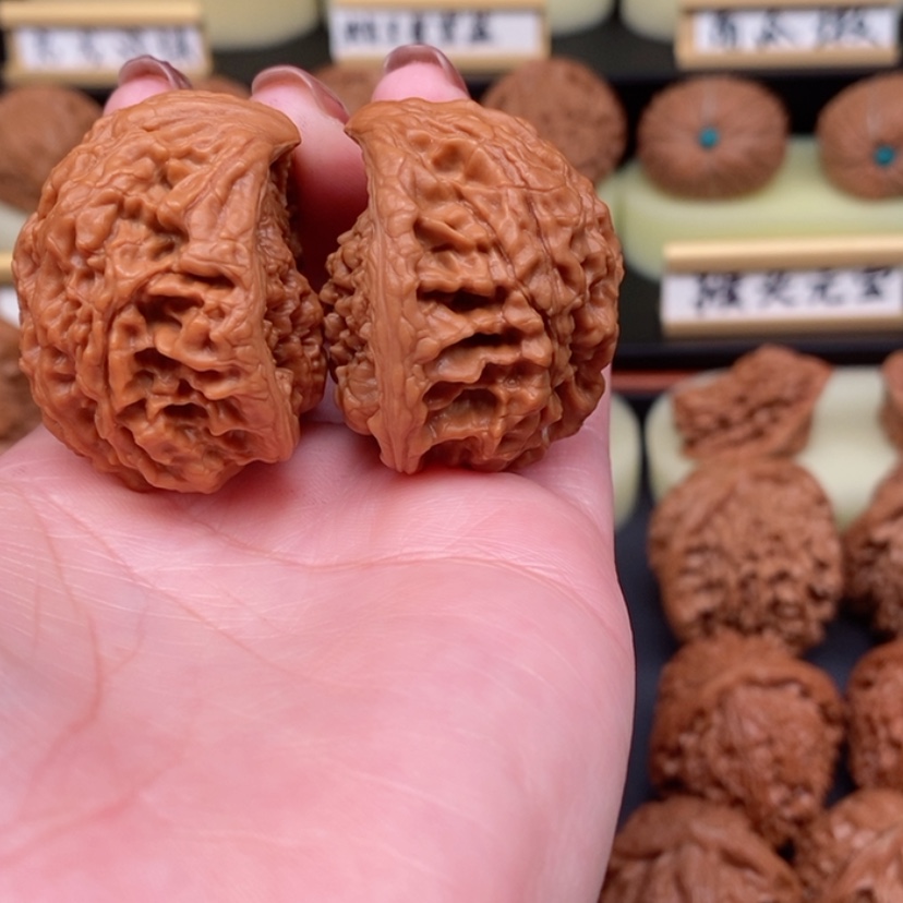 【闪购商品】文玩核桃吊坠蛇王41尺全品