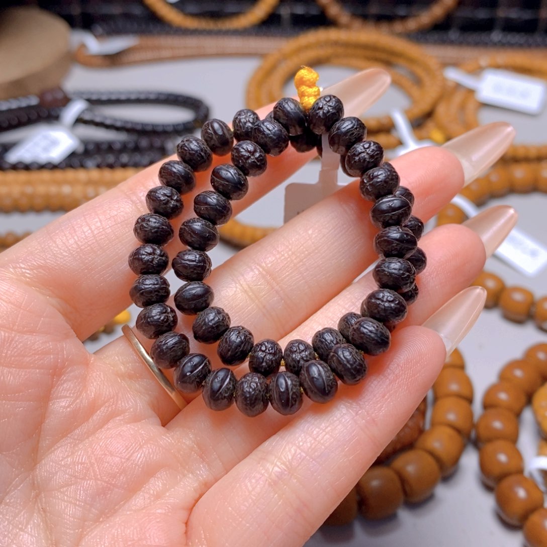 呵***呵紫金鼠手串44.鼠尖料雕刻小凤眼手持6.6