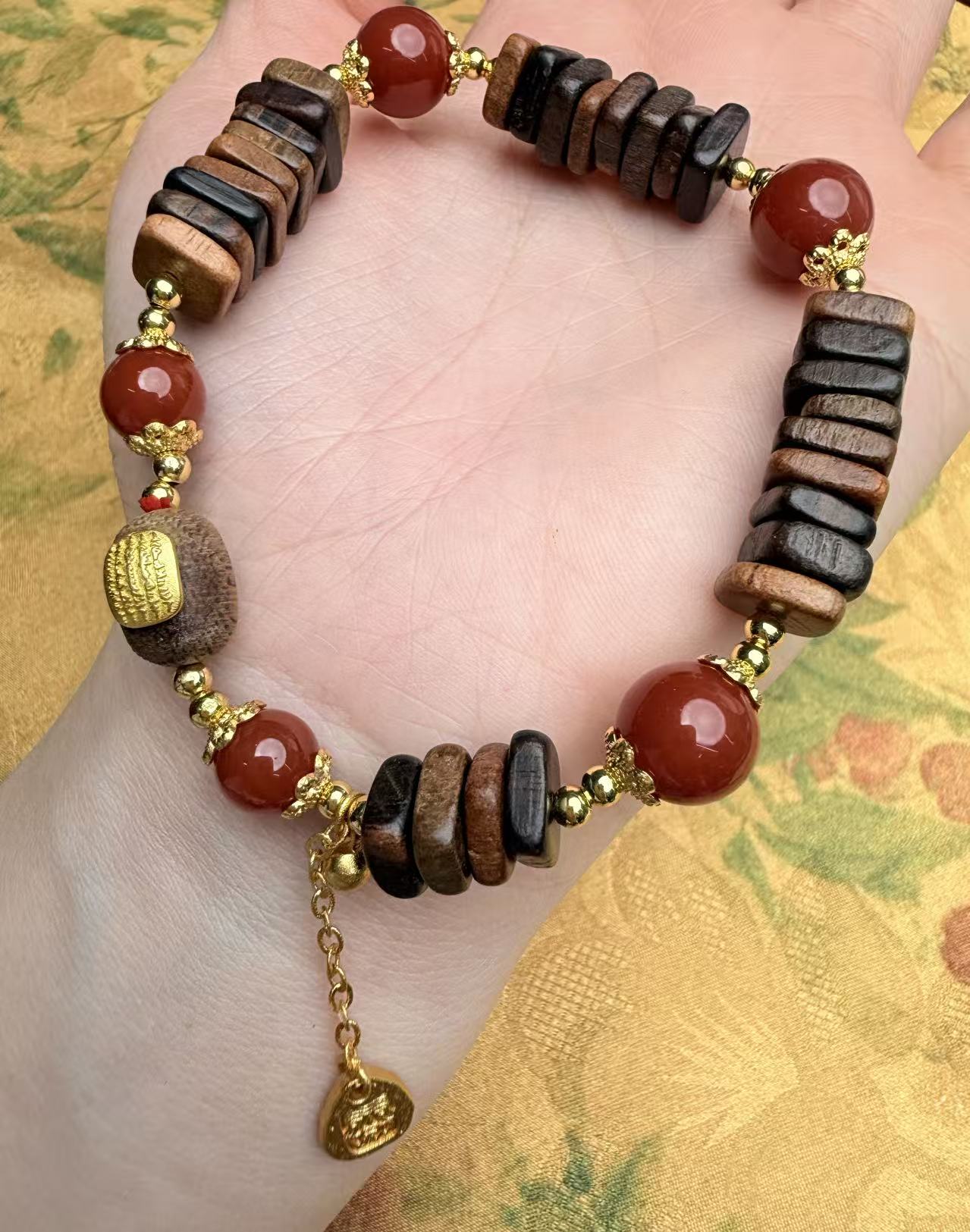 D1329-红玛瑙单圈+福牌配饰（预售）