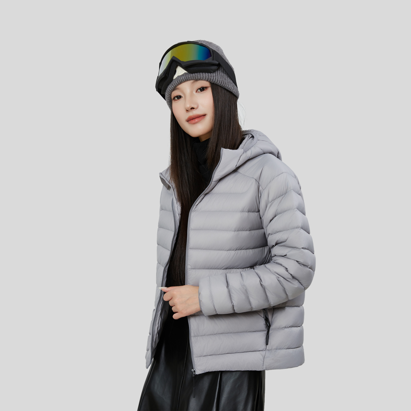 冬季轻薄排骨羽绒服女款爆款2025新共青城90白鸭绒蓄热连帽外套