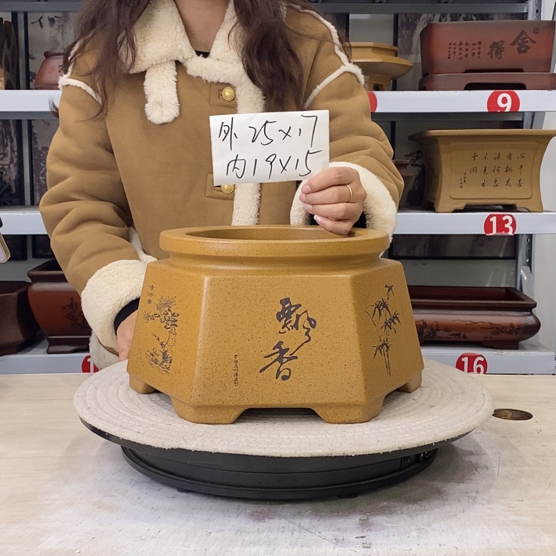 紫砂花盆紫砂花盆