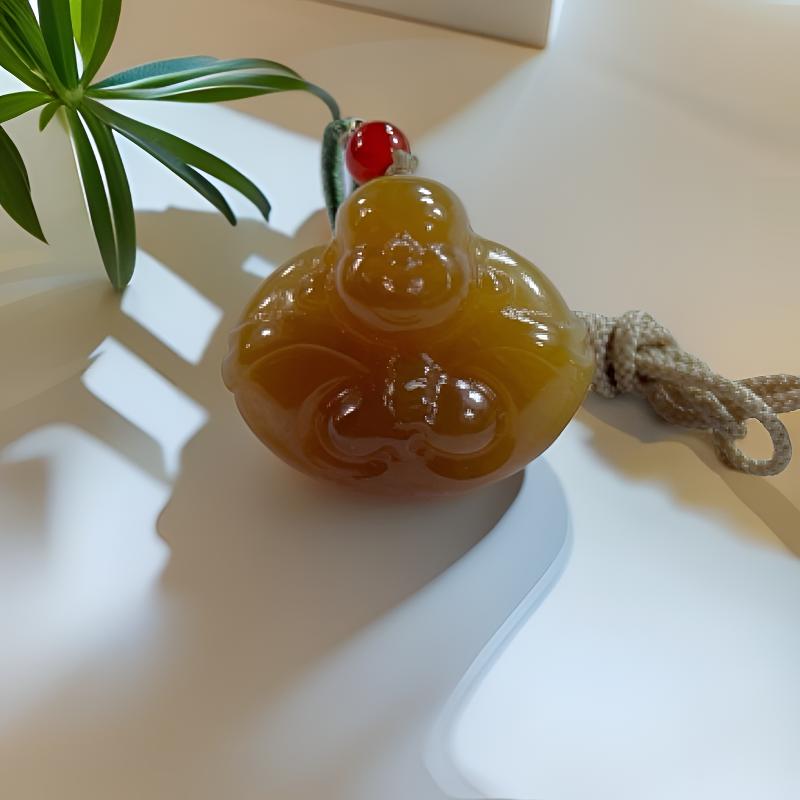 新疆玉黄金糖玉弥勒佛女款气质雕刻精雕百搭时尚女士