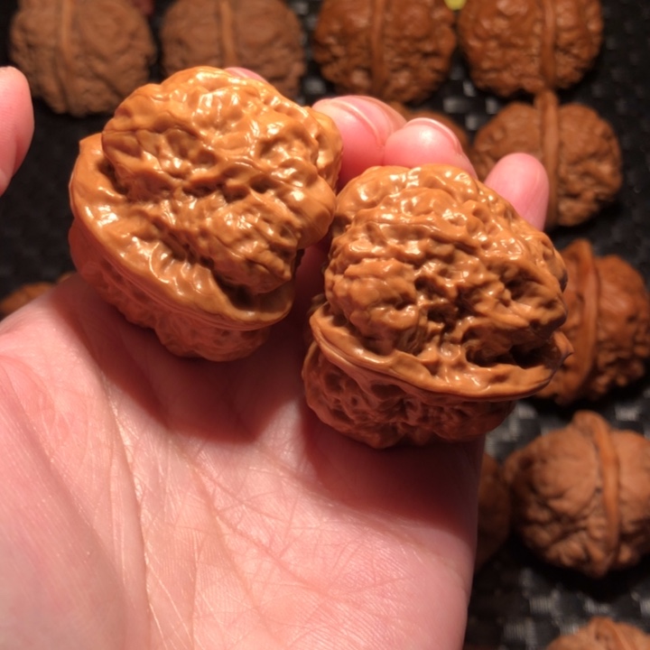 文玩核桃把件超大腿，暴力肌肉40