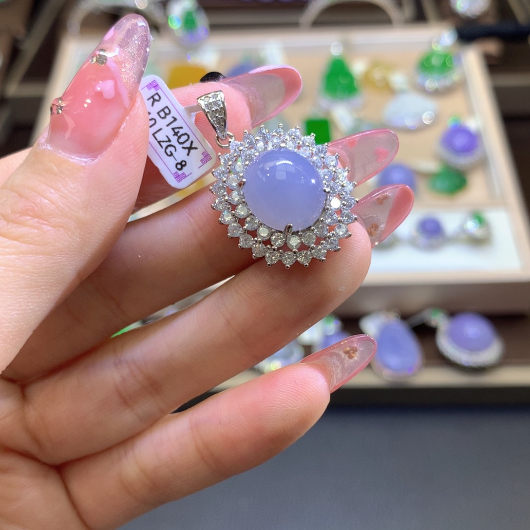 翡翠颈饰银S925镶嵌翡翠吊坠