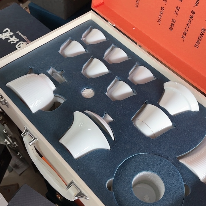 孤品茶具套装等           