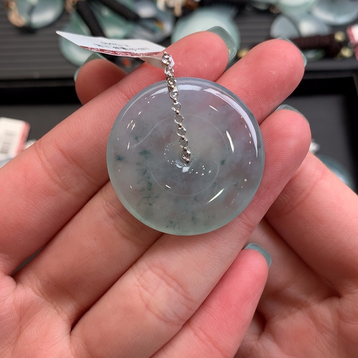 翡翠18K金镶嵌颈饰翡翠