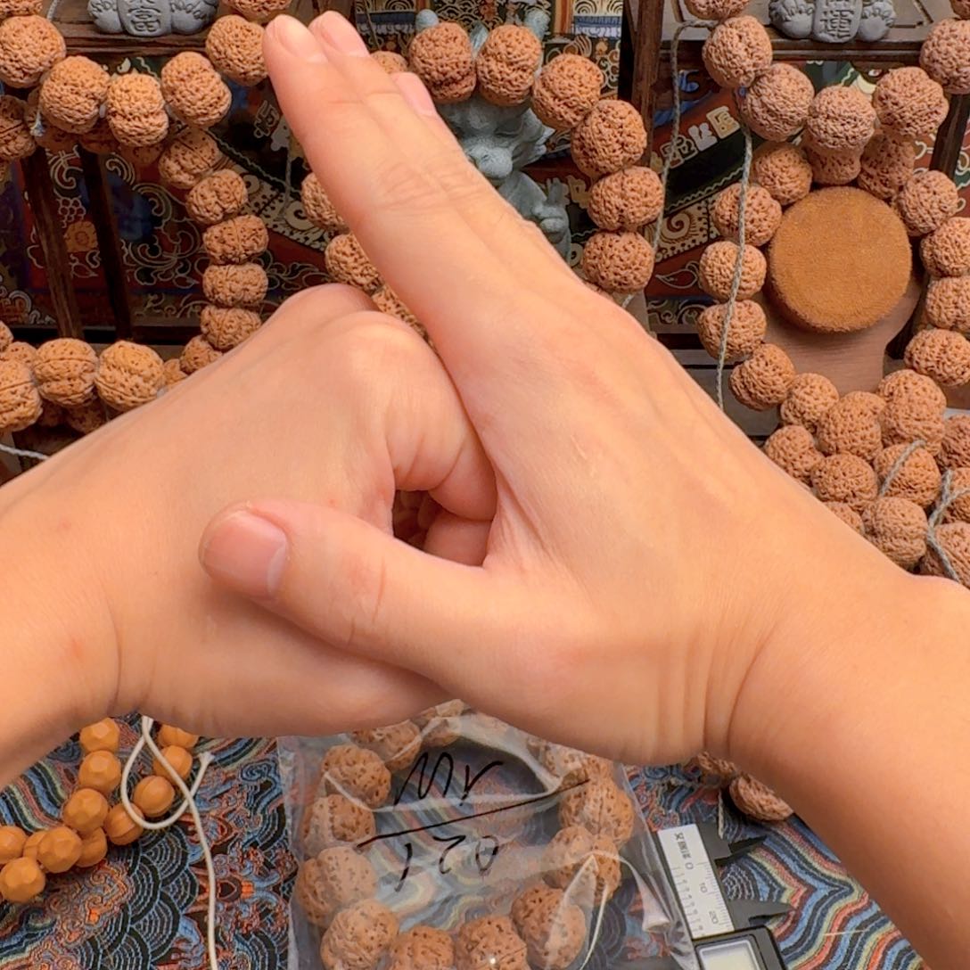 金刚菩提吊坠M***子120啊啊啊啊