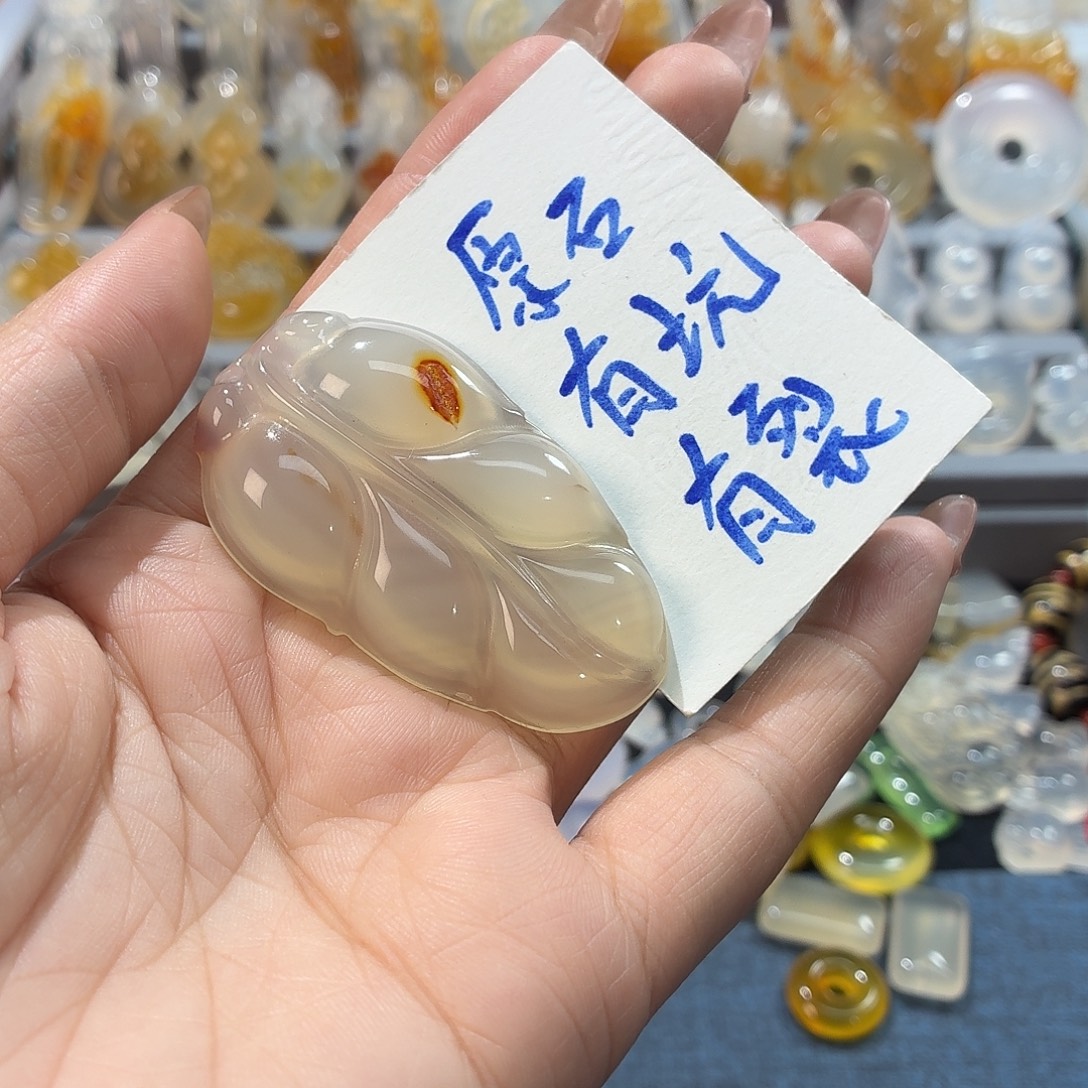 玛瑙/玉髓未镶嵌颈饰