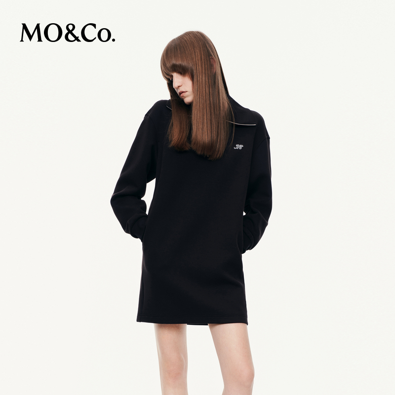【诗语专属】MOCO连衣裙2025秋轻暖空气棉高领卫衣裙MBE3DRST11