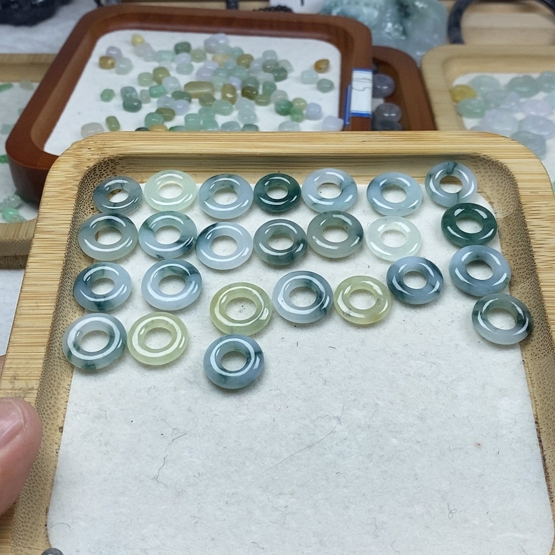 翡翠未镶嵌戒指飘花甜甜圈任挑