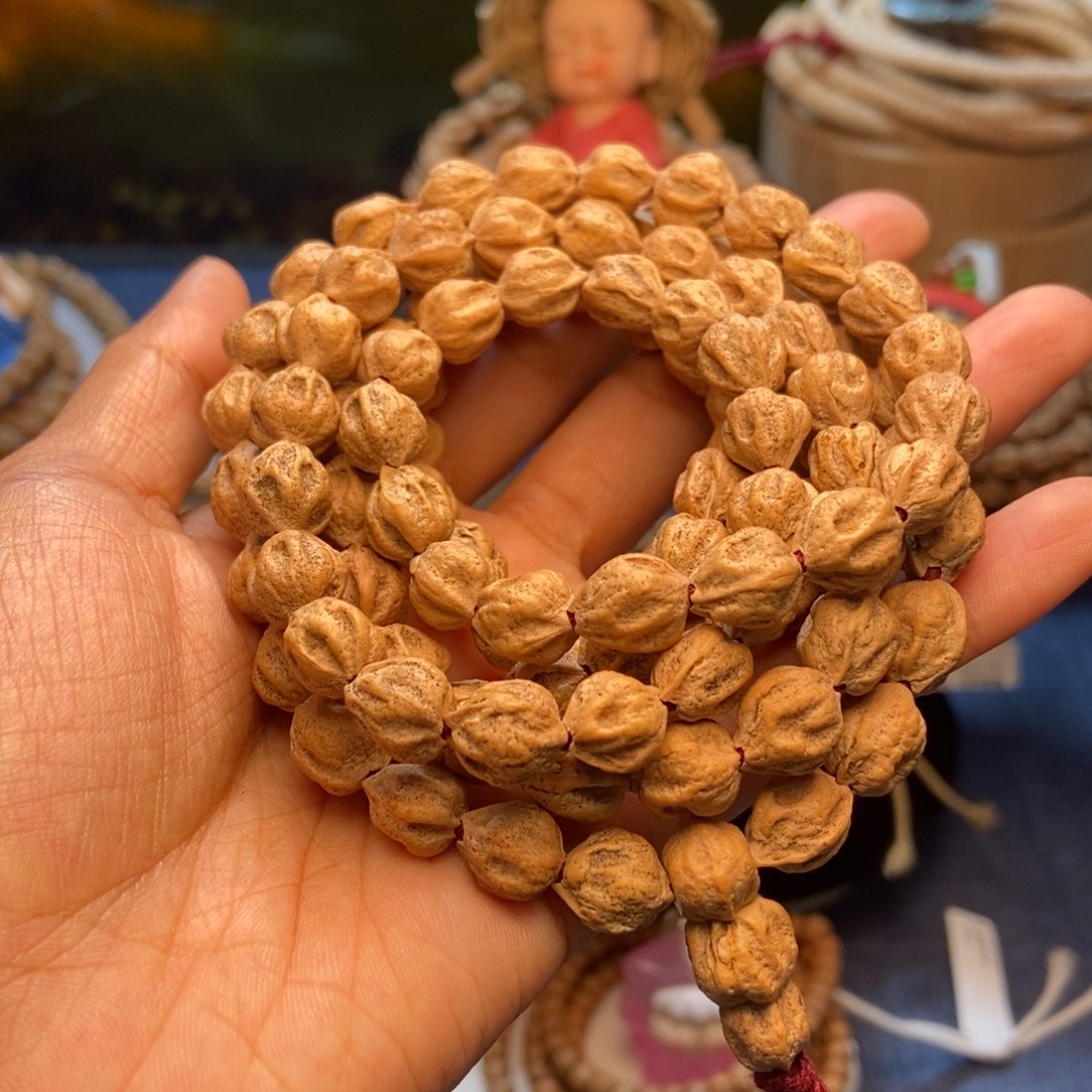 ，***。吊坠柏香籽/百香籽