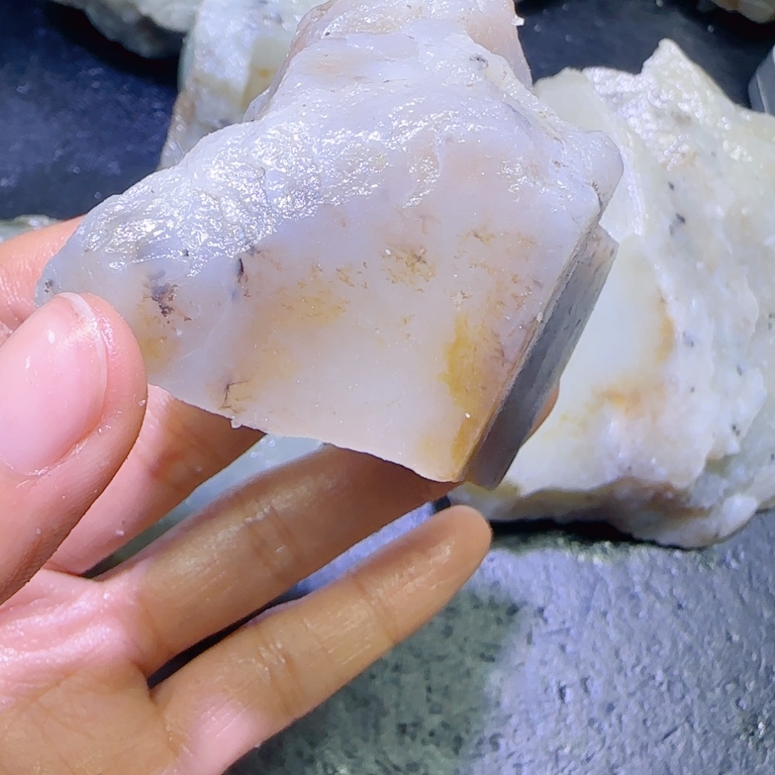 和田玉未镶嵌珠宝半成品