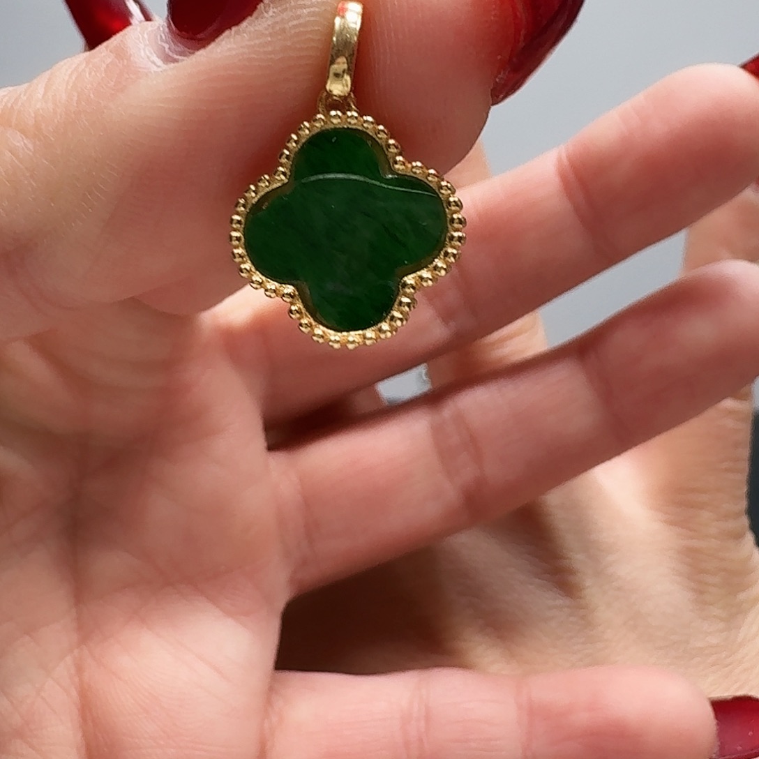 翡翠颈饰银S925镶嵌翡翠