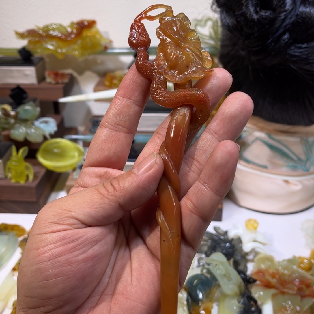 蛇纹石玉发簪合金