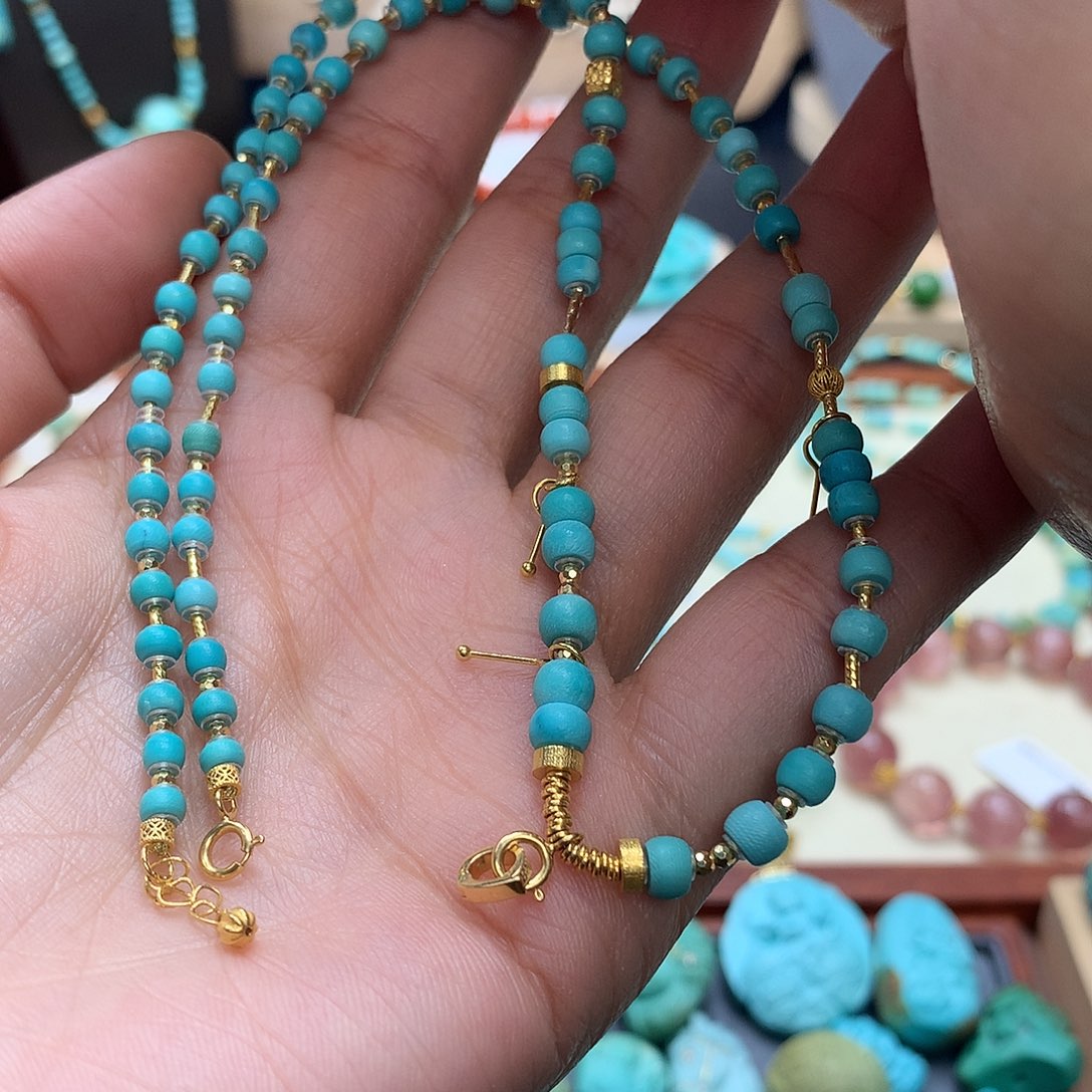 绿松石颈饰18K金镶嵌