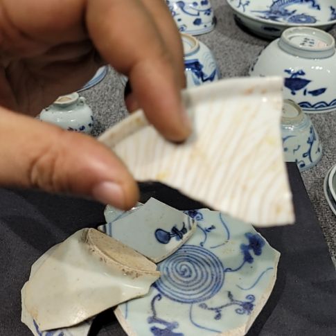 碗E**你，，，，，，，，，，，