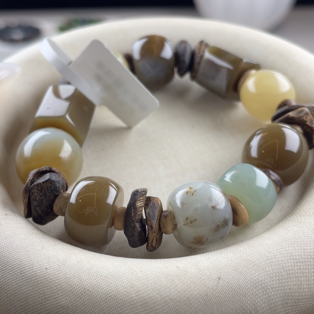 ****G未镶嵌戒指和田玉（糖玉）