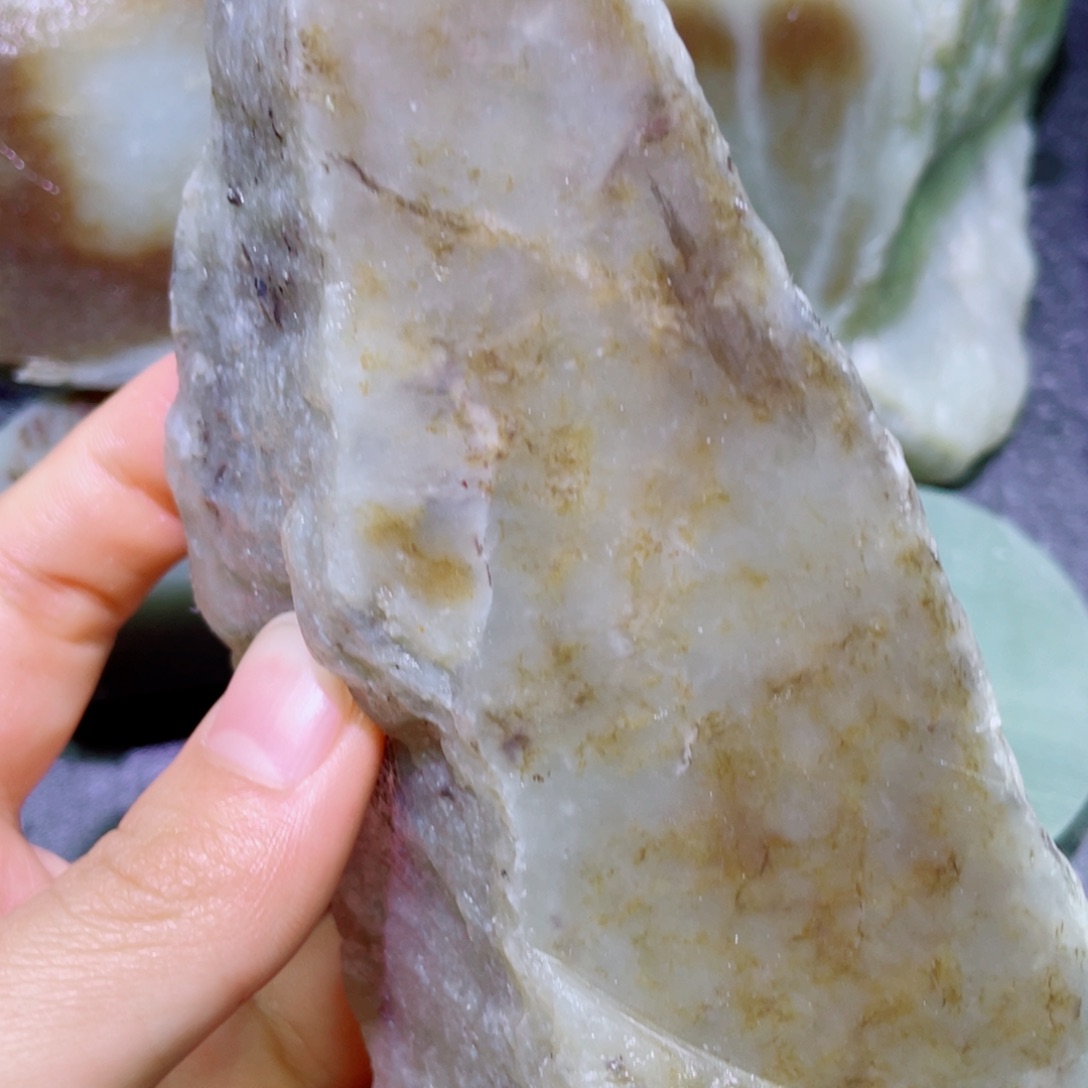 和田玉未镶嵌珠宝半成品