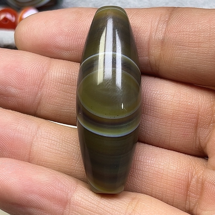 一***光玛瑙/玉髓未镶嵌手串