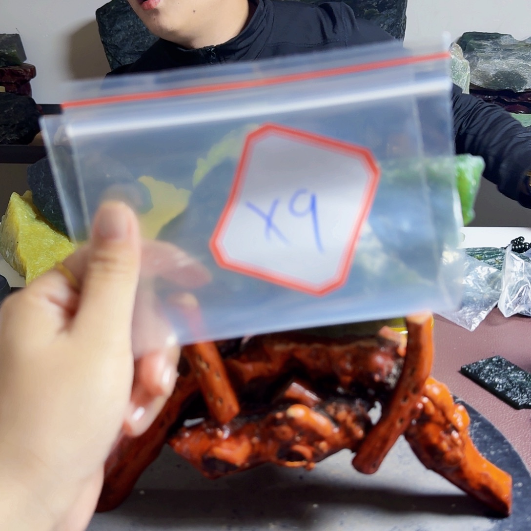 秋****未镶嵌蛇纹石玉原石料