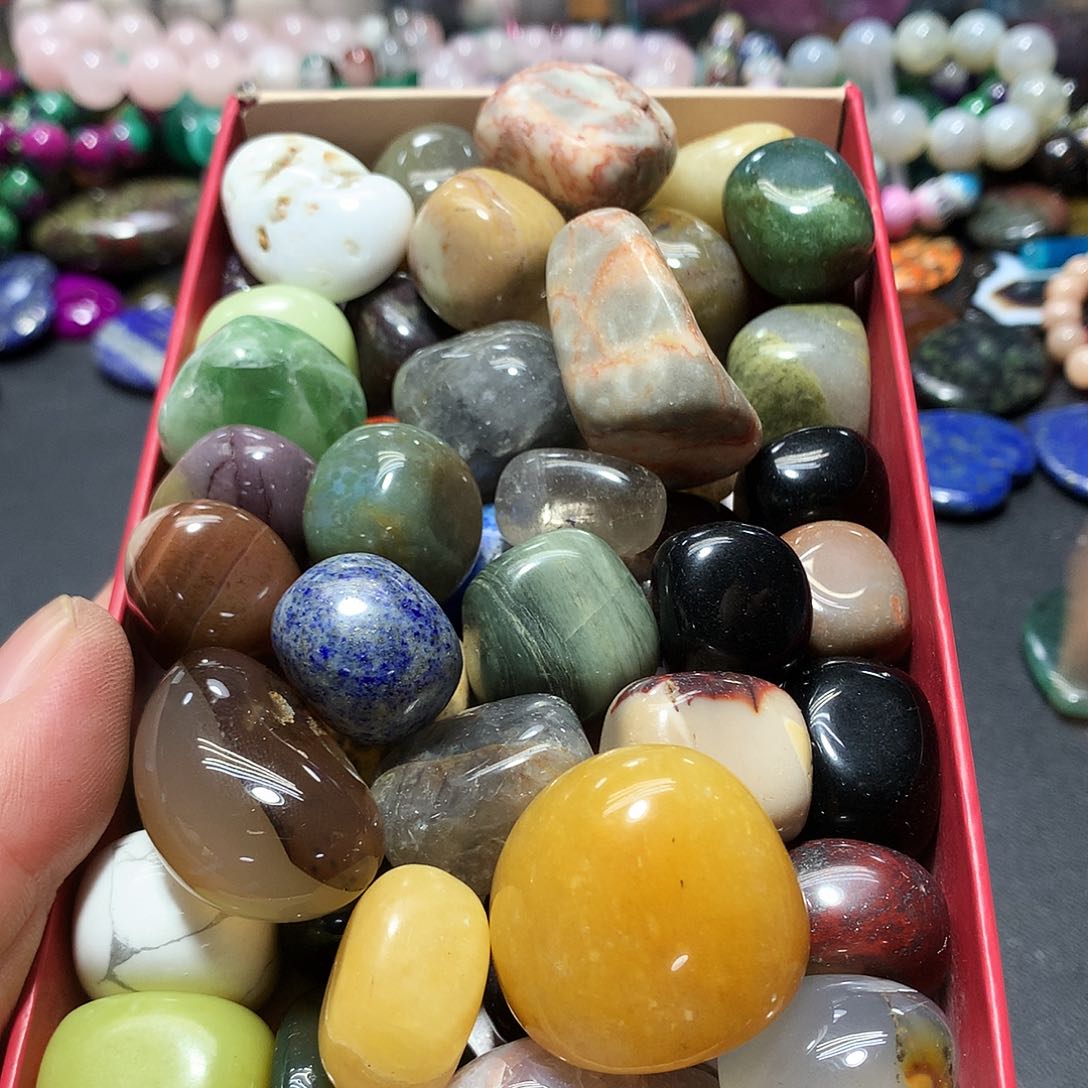 未镶嵌手串玛瑙/玉髓五百克原石随机