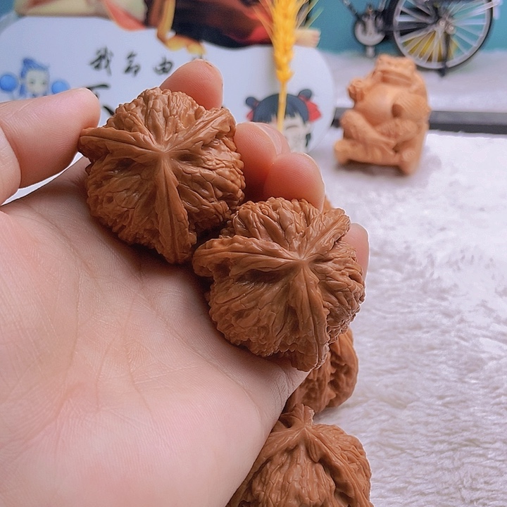 把件文玩核桃饼***肉三棱