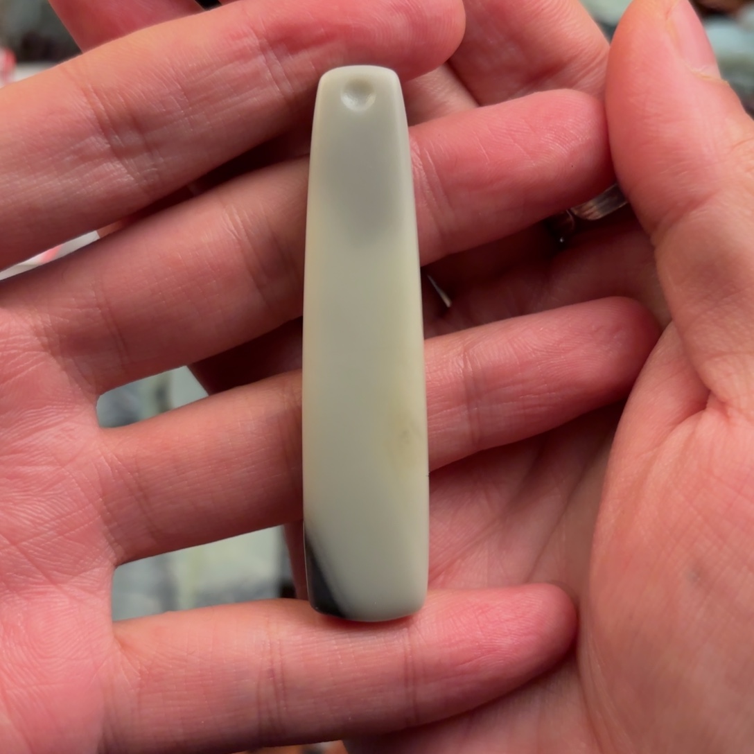 和田玉颈饰未镶嵌狼*