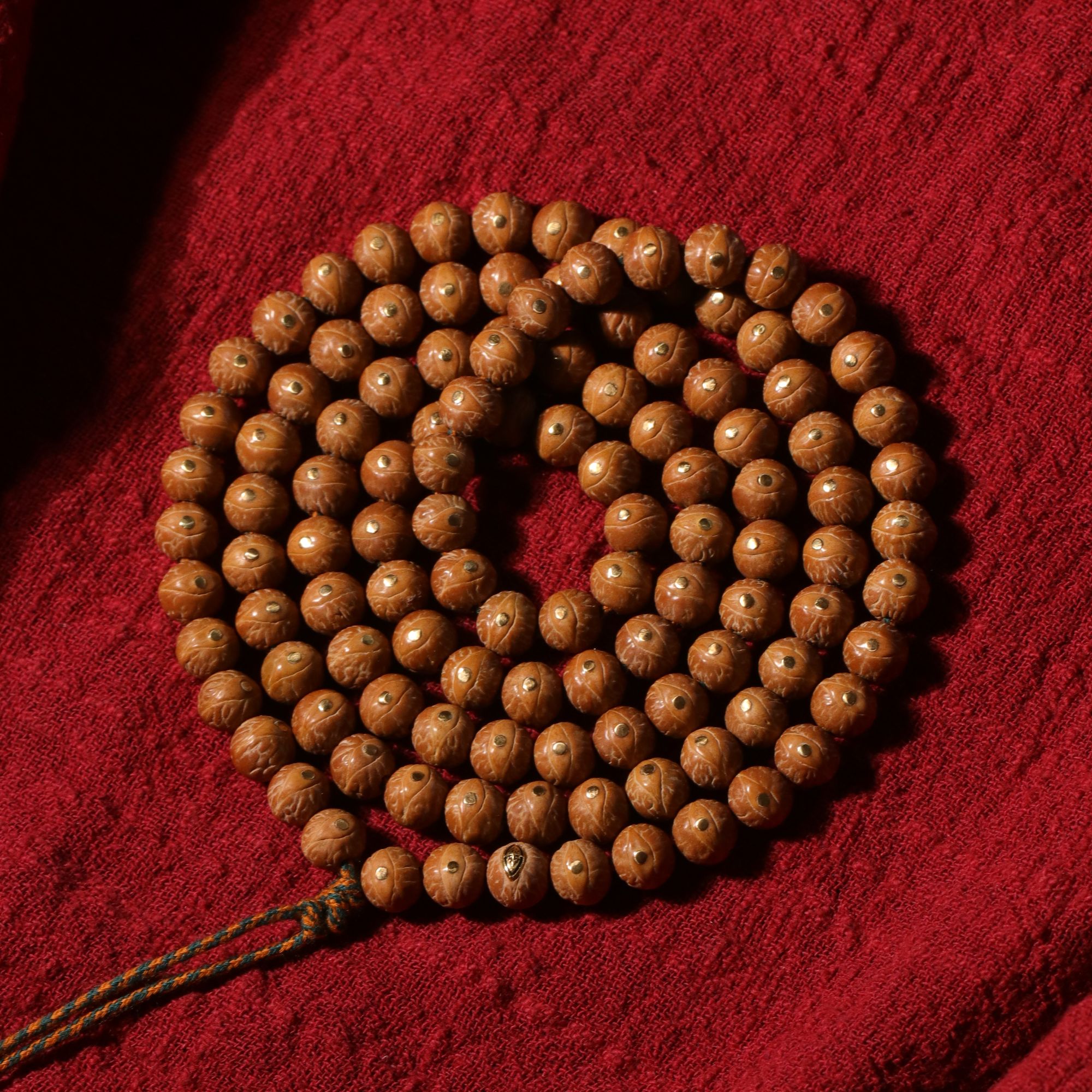 【大眼萌树王】金眼标·国产小凤眼野生酸枣核铜钉镶嵌天花板手持108