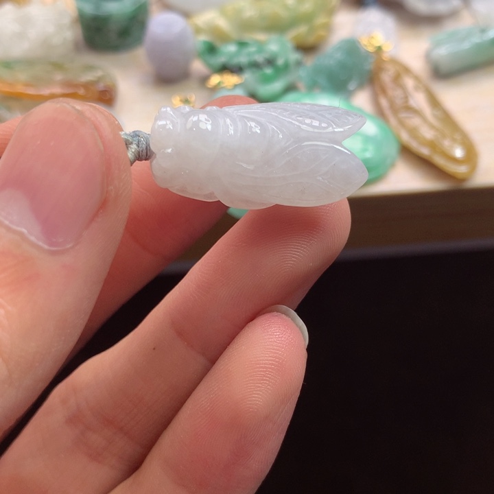 翡翠未镶嵌颈饰吊坠