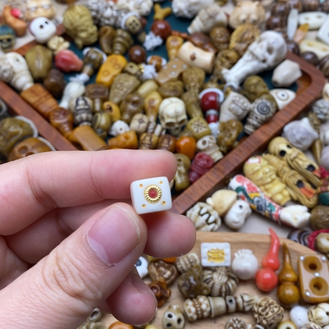 B***b驼骨其他配饰配件