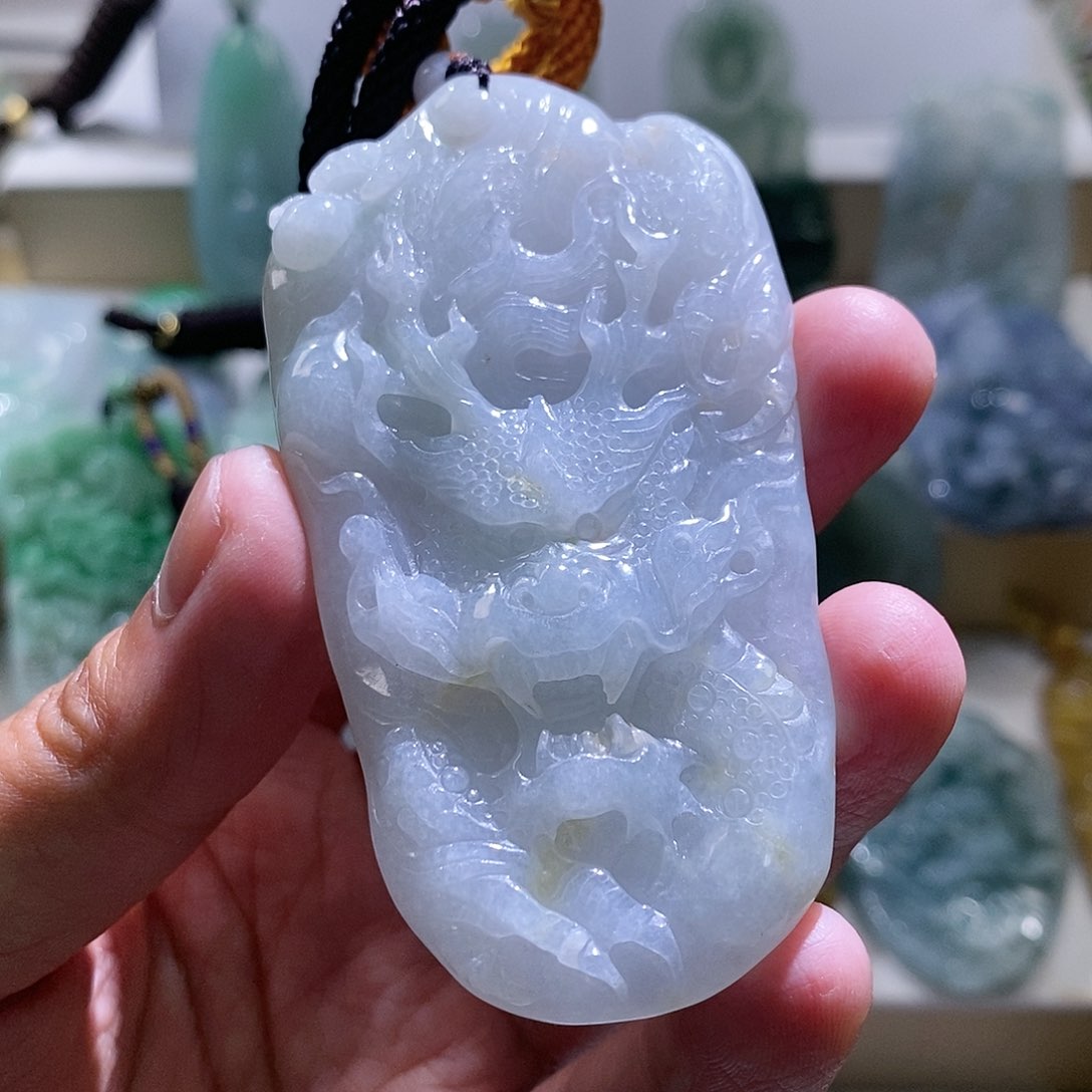 【闪购商品】翡翠颈饰未镶嵌龙牌