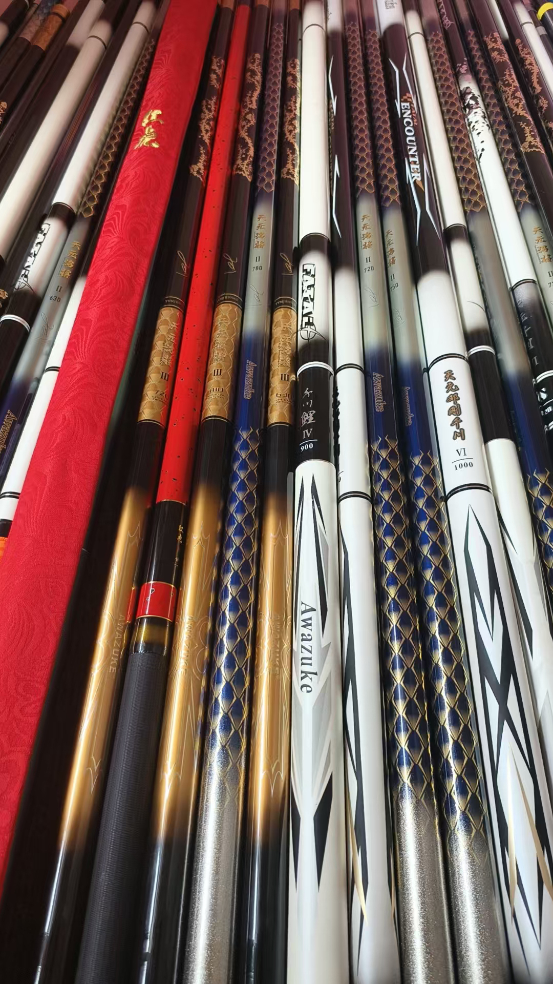 高碳加强版超轻硬台钓鱼竿品质优先手感轻盈