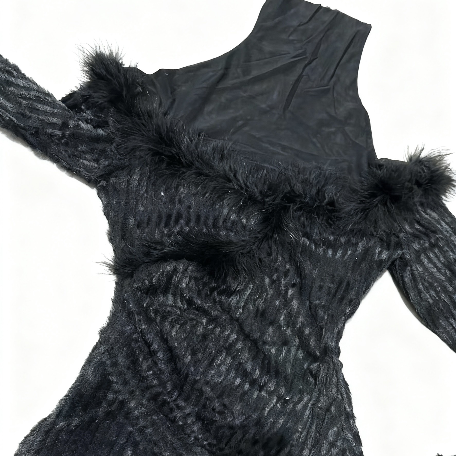 H2-1 千金风网纱高领毛毛辣妹上衣