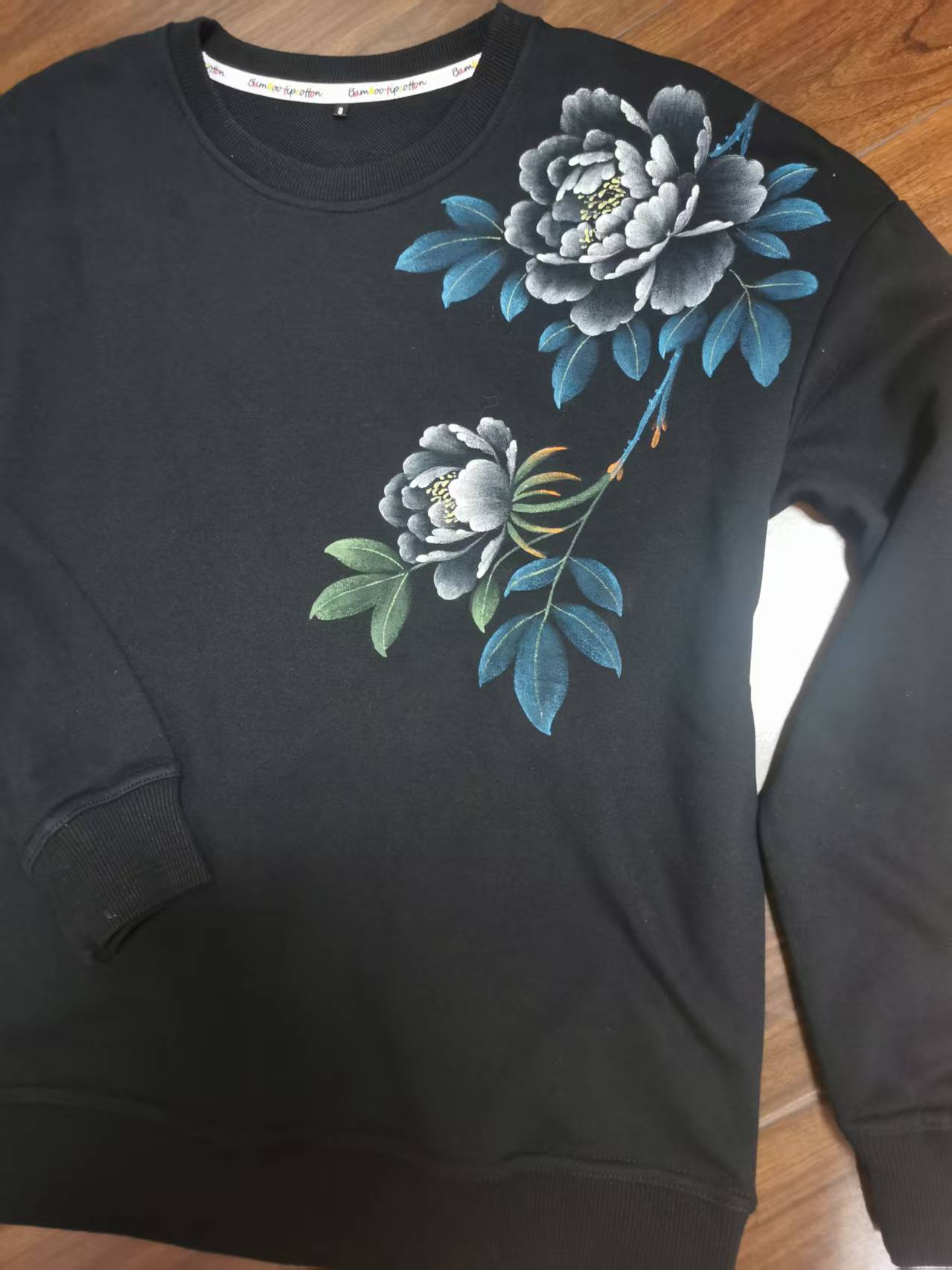 缎味原创-手绘T恤衫