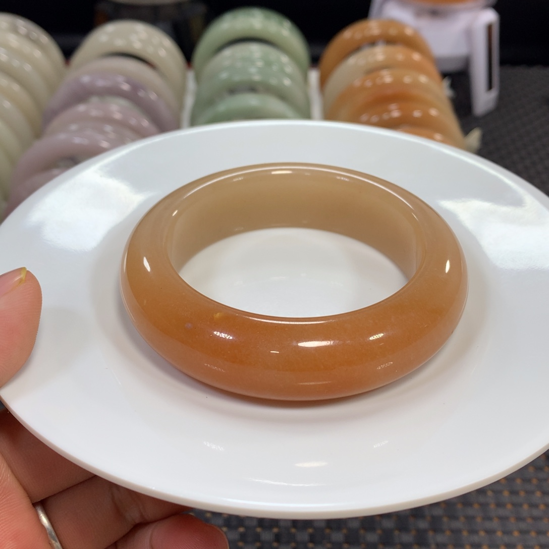 石英质玉（佘太翠）未镶嵌手镯60.2糖镯10号