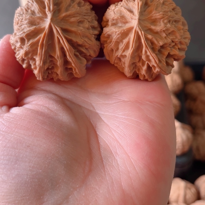 如****文玩核桃吊坠文玩