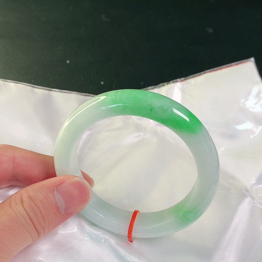 翡翠未镶嵌手镯814