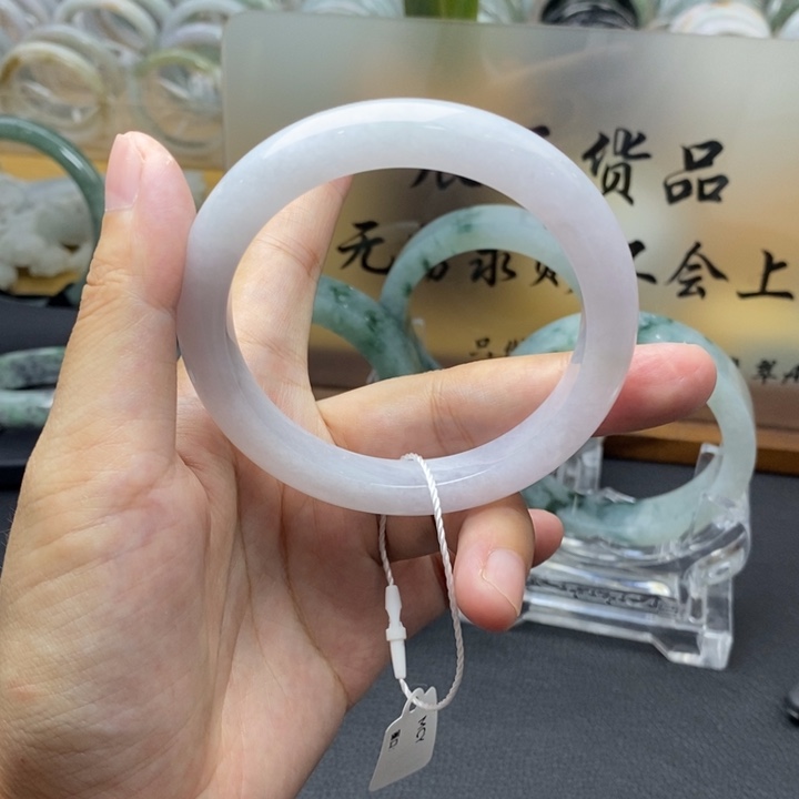 翡翠未镶嵌手镯翡翠