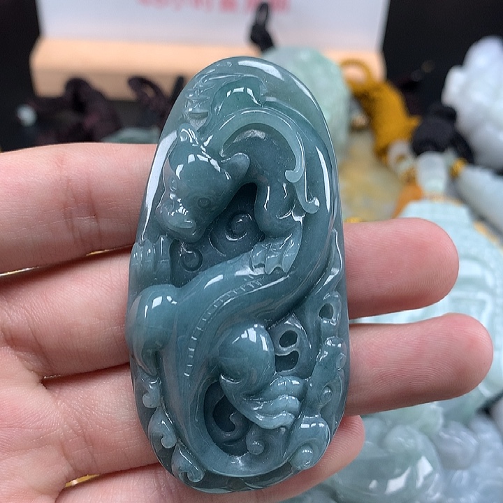 翡翠未镶嵌颈饰天然保真a货