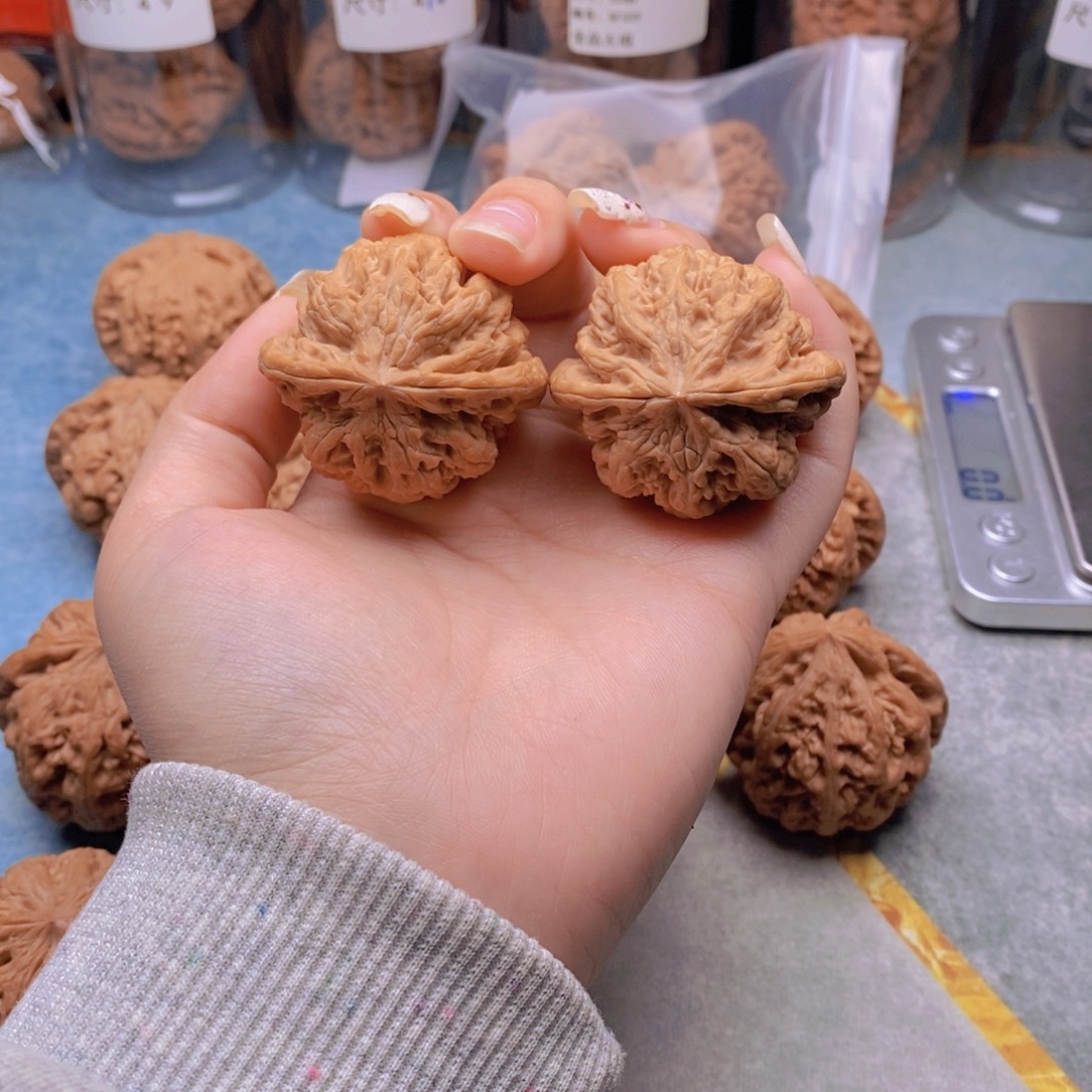 潍***装吊坠文玩核桃粗筋精品对44