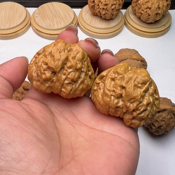 文玩核桃把件芳芳42蛤蟆头